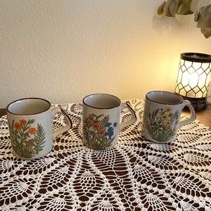 Vintage Floral Mugs